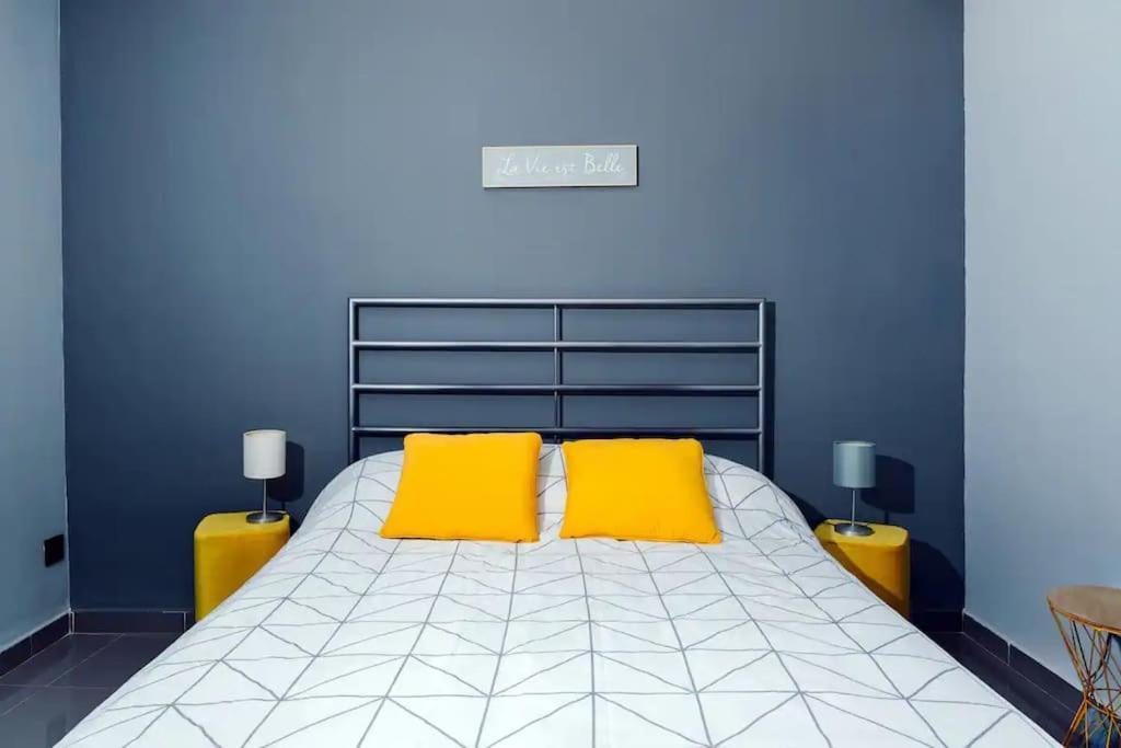 Appartement Conde 10 *